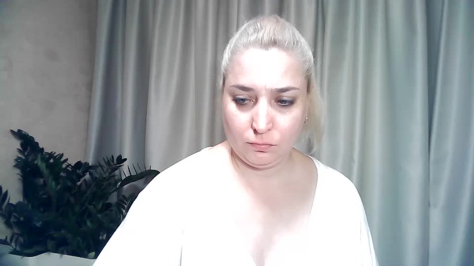 KickaIricka Live Sex December 14, 2025