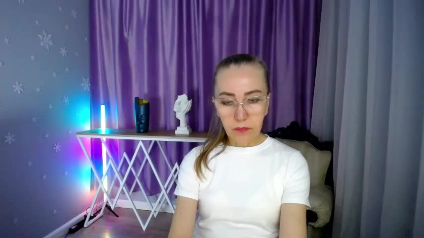 queen_a_n_i Live Sex December 13, 2025