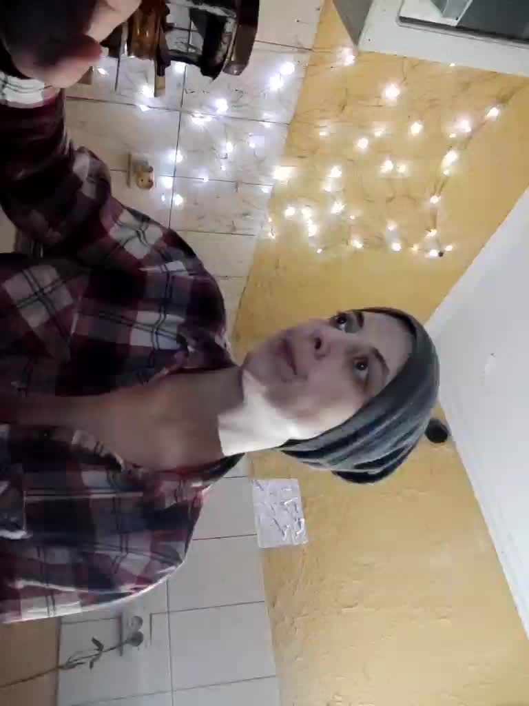 Kira700cams Live Sex December 14, 2025