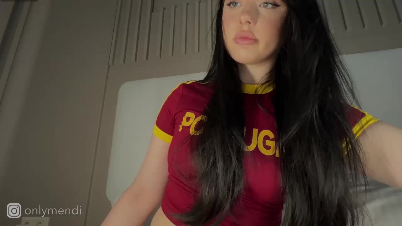 MENNDI Live Sex December 18, 2025