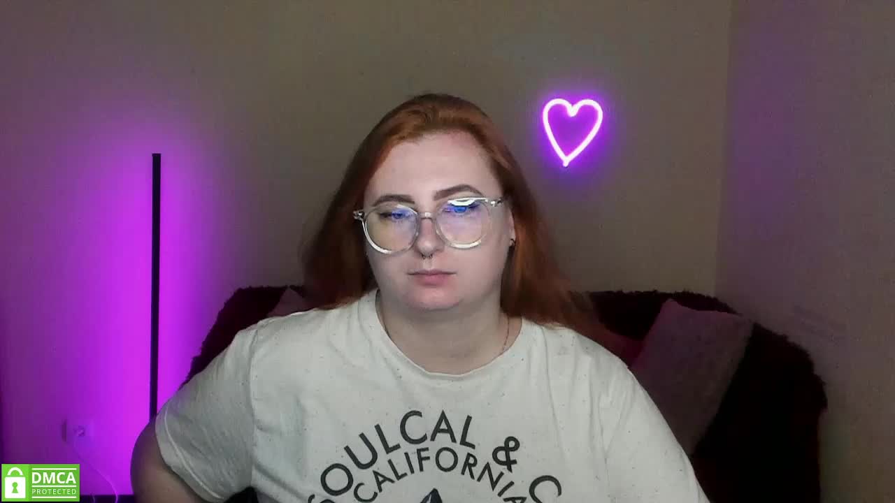 Aliciaredluv Live Sex December 17, 2025