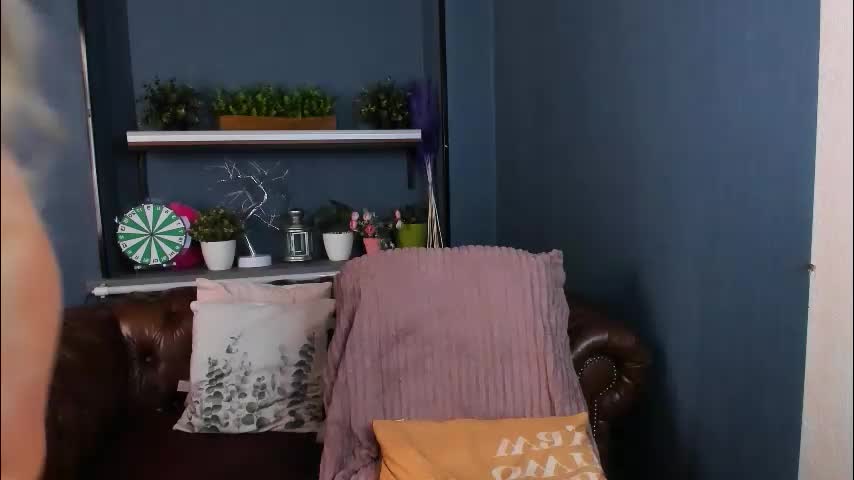 jessica_foxie Live Sex December 12, 2025