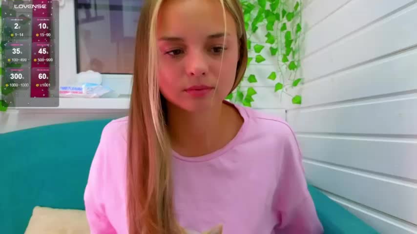 Misss_Vikk Live Sex December 17, 2025