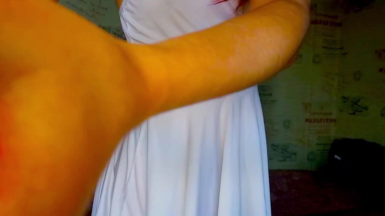 emiless Live Sex December 17, 2025