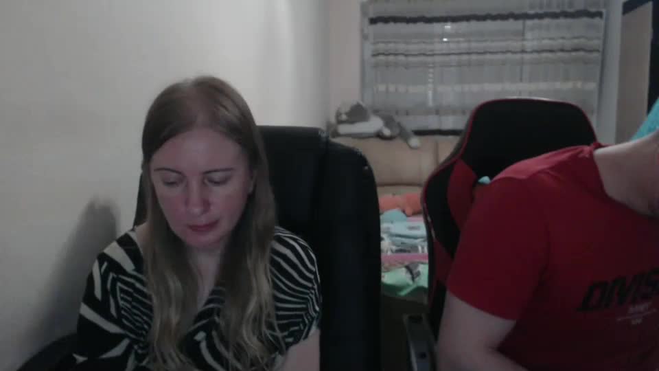 jenisandpeter Live Sex December 19, 2025