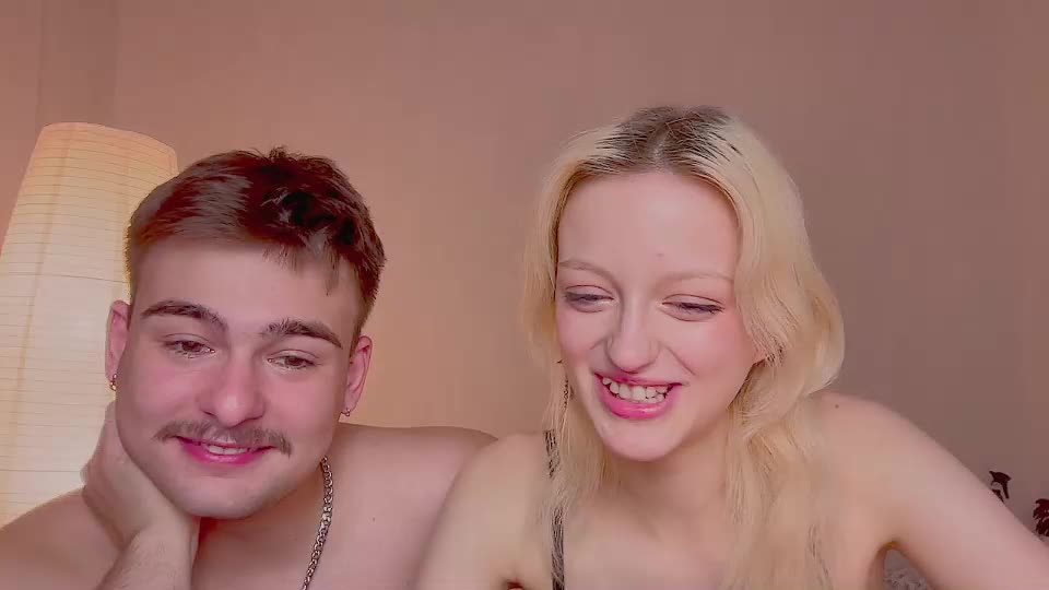 your_molly_mark Live Sex December 17, 2025