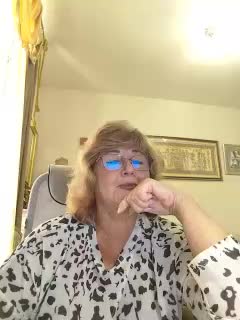 KarinkaSweet Live Sex December 14, 2025