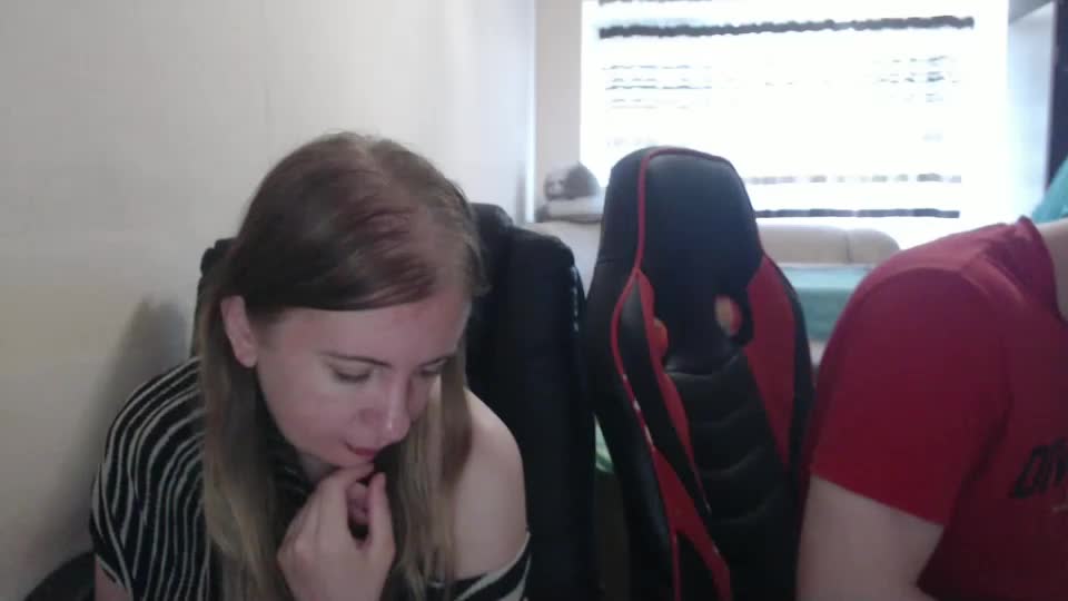 jenisandpeter Live Sex December 19, 2025