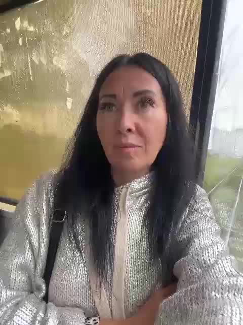 Karolina_Milf Live Sex December 14, 2025