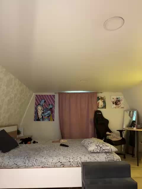 -MaybeBaby- Live Sex September 6, 2025