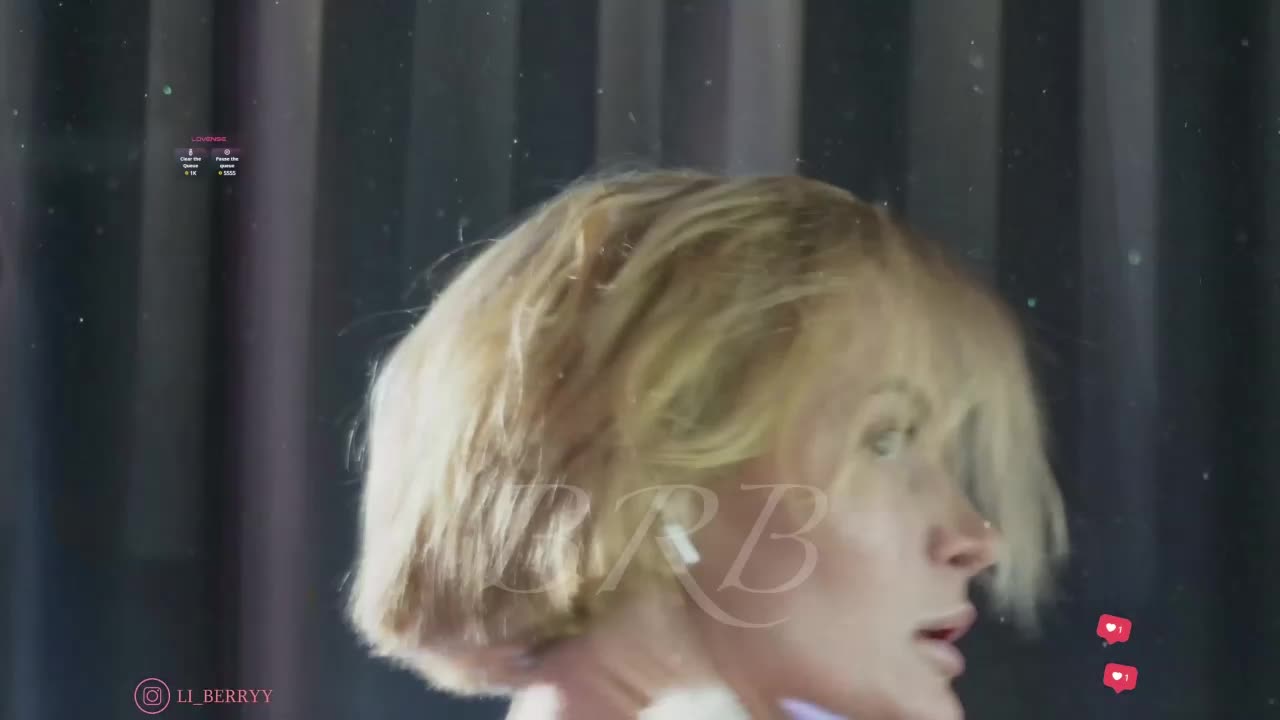 Li_Berry Live Sex December 14, 2025