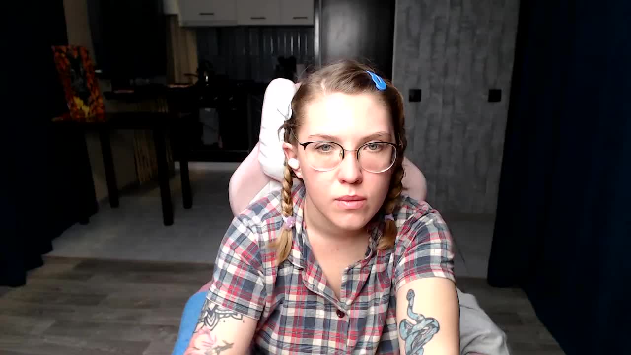 Regimasmile Live Sex December 14, 2025