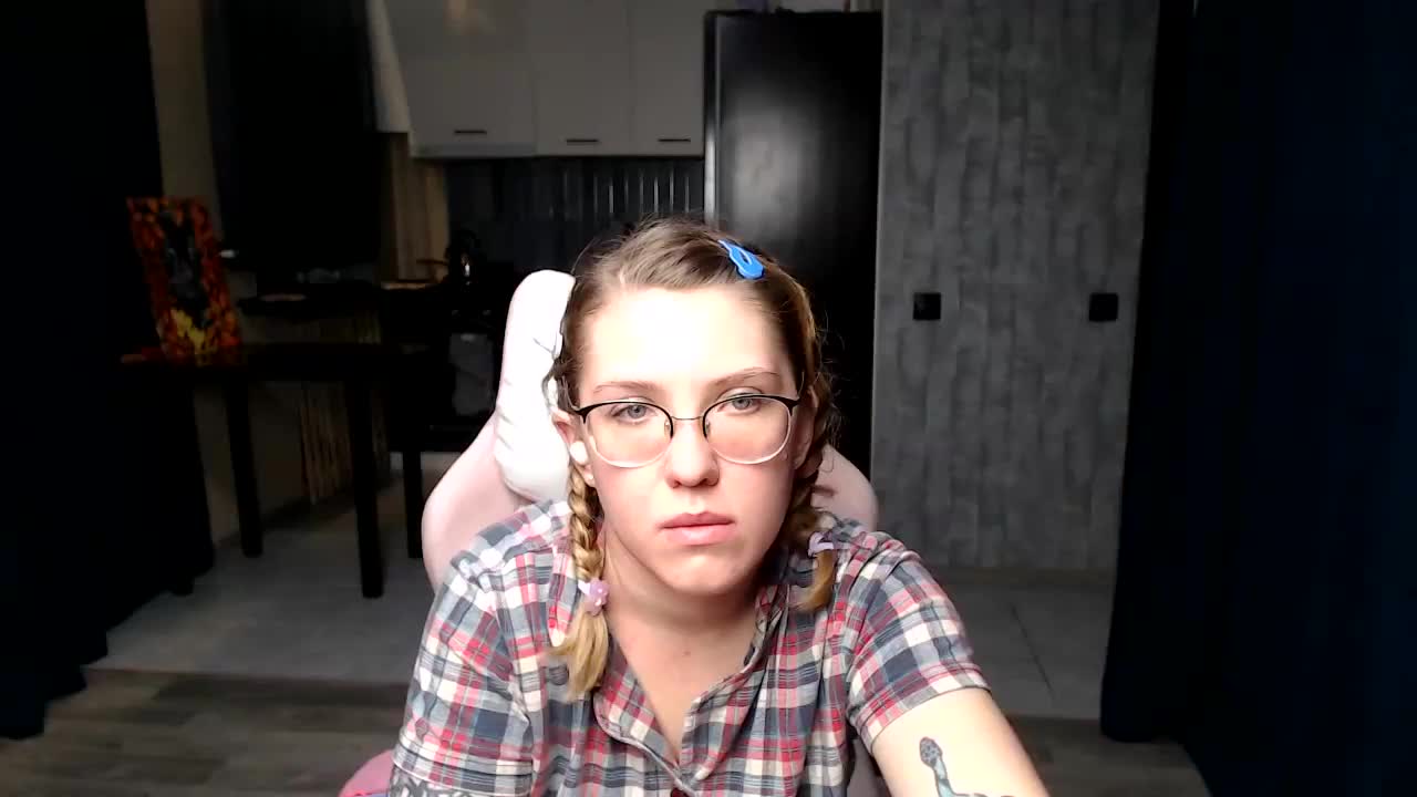 Regimasmile Live Sex December 14, 2025