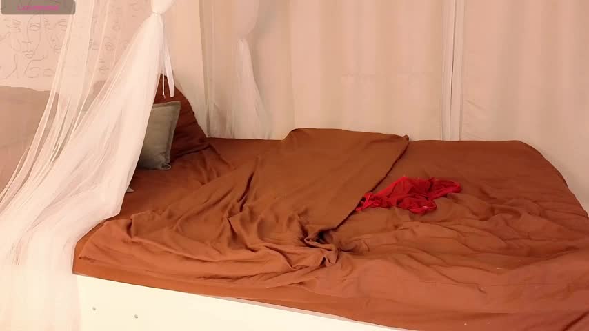 charming_peach Live Sex September 6, 2025