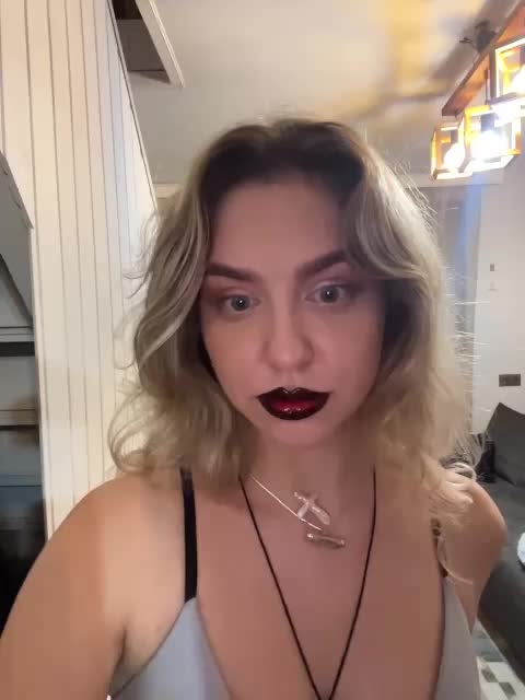 MistressX555 Live Sex December 17, 2025
