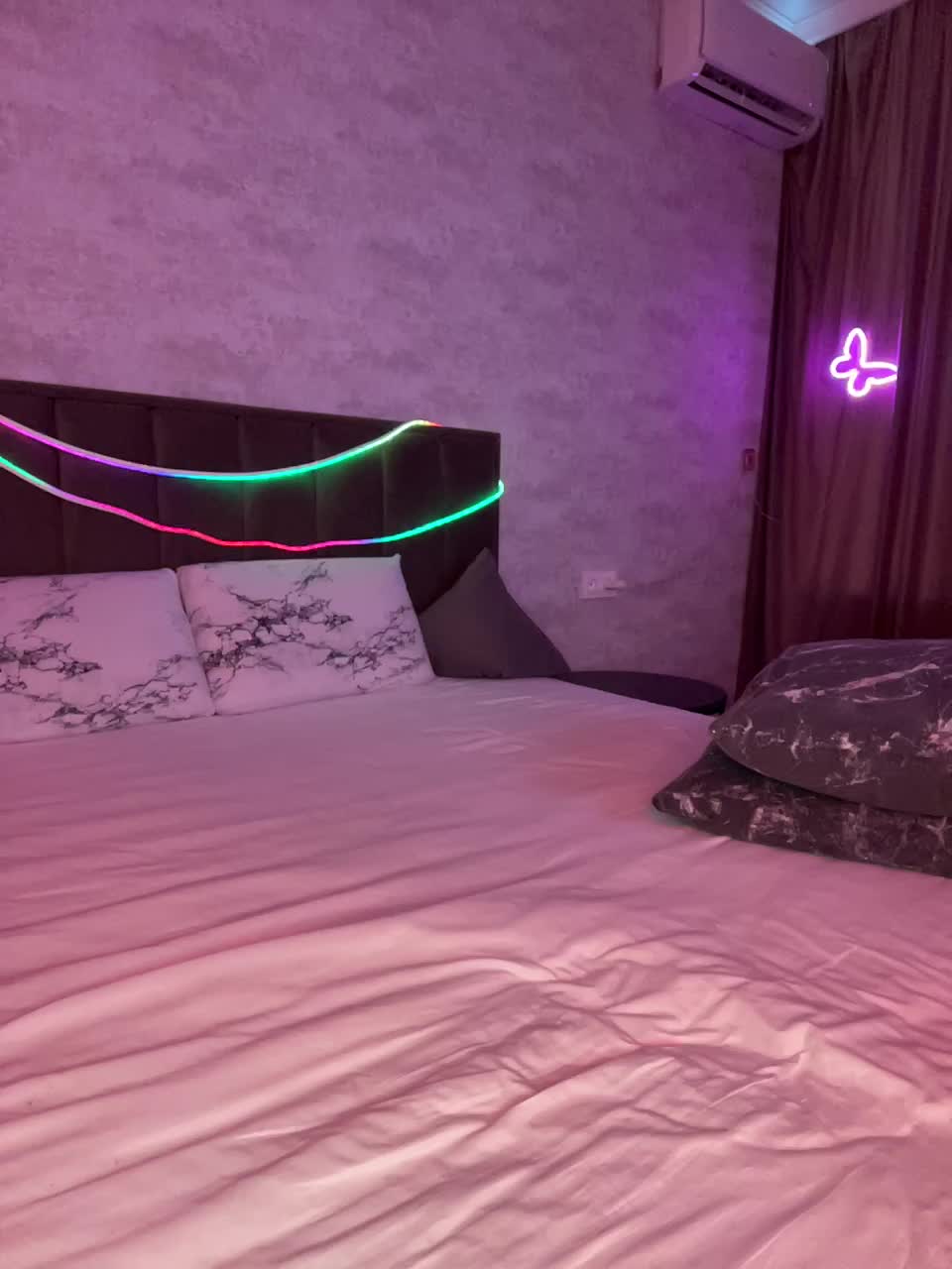 ButttFly Live Sex December 18, 2025