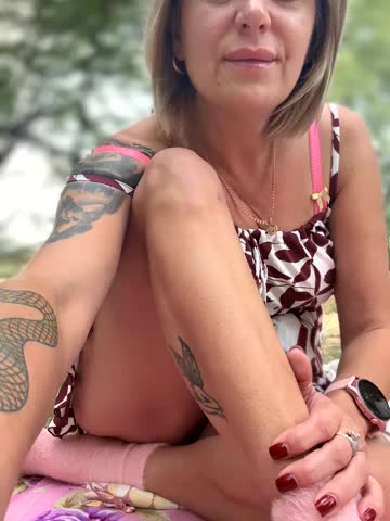 Milena-MilfaXXX Live Sex December 17, 2025