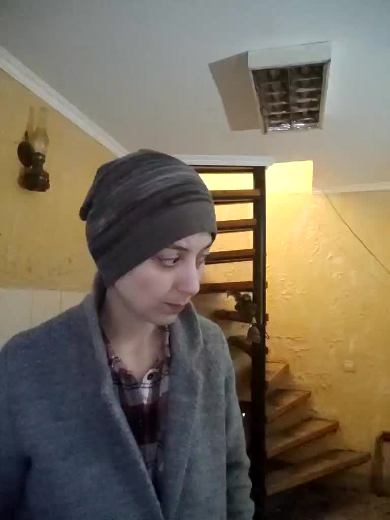 Kira700cams Live Sex December 14, 2025