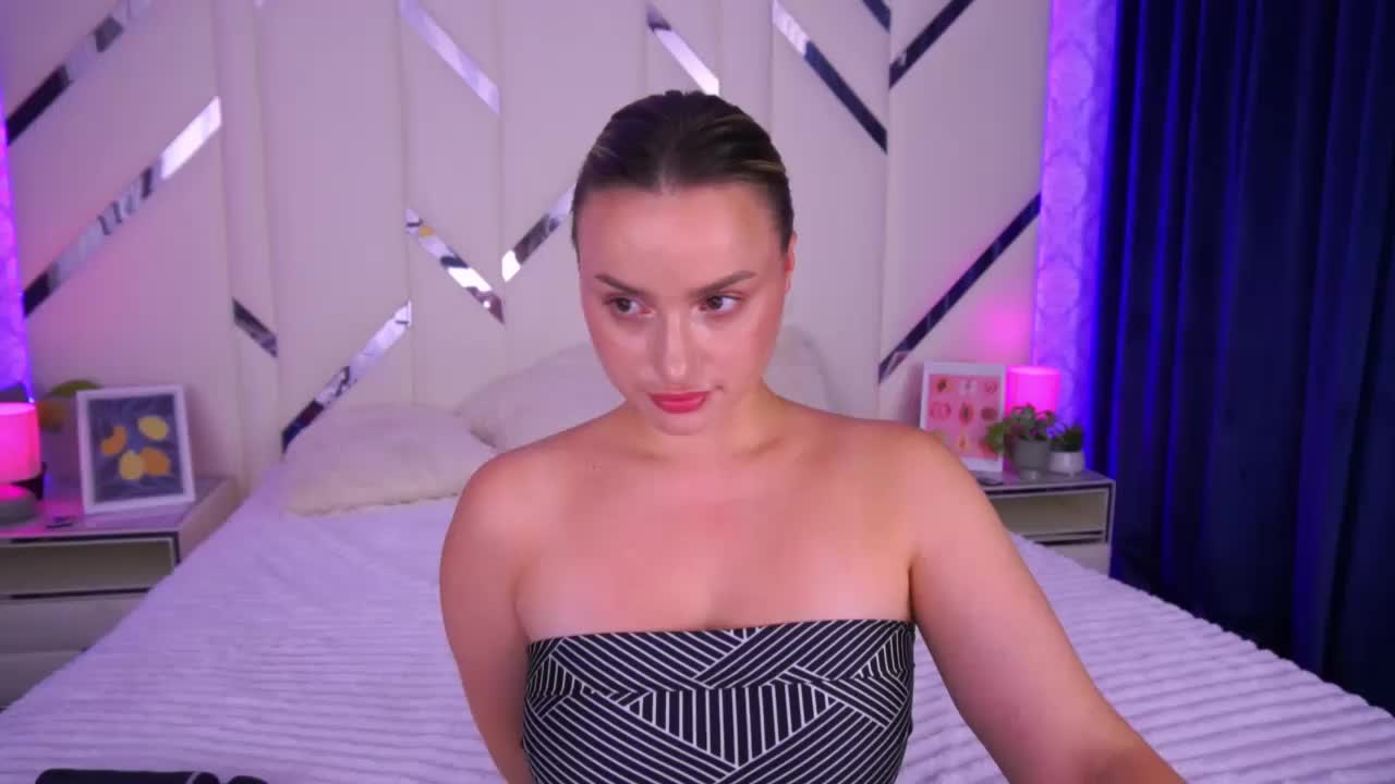 FloraGreys Live Sex December 14, 2025