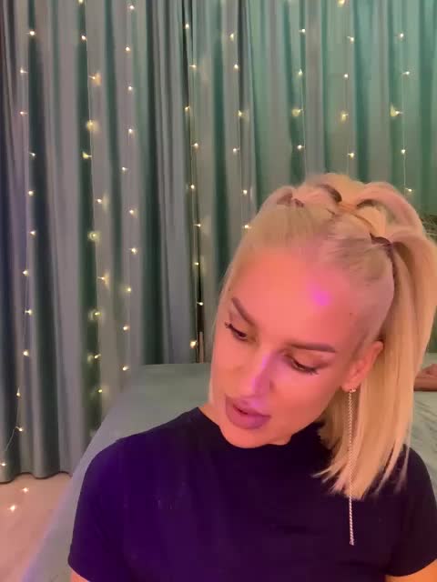 Stasya-moor Live Sex December 18, 2025