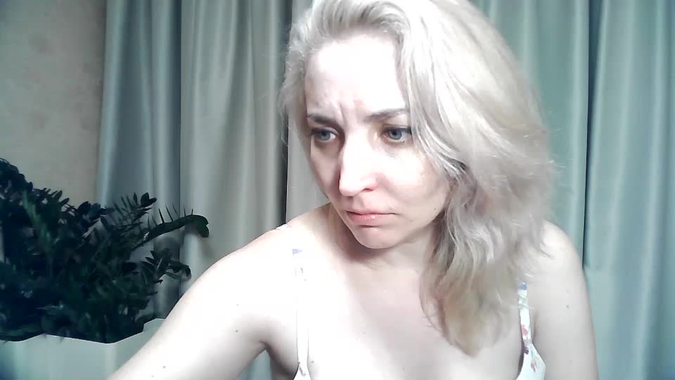 mariska-kiska Live Sex December 18, 2025