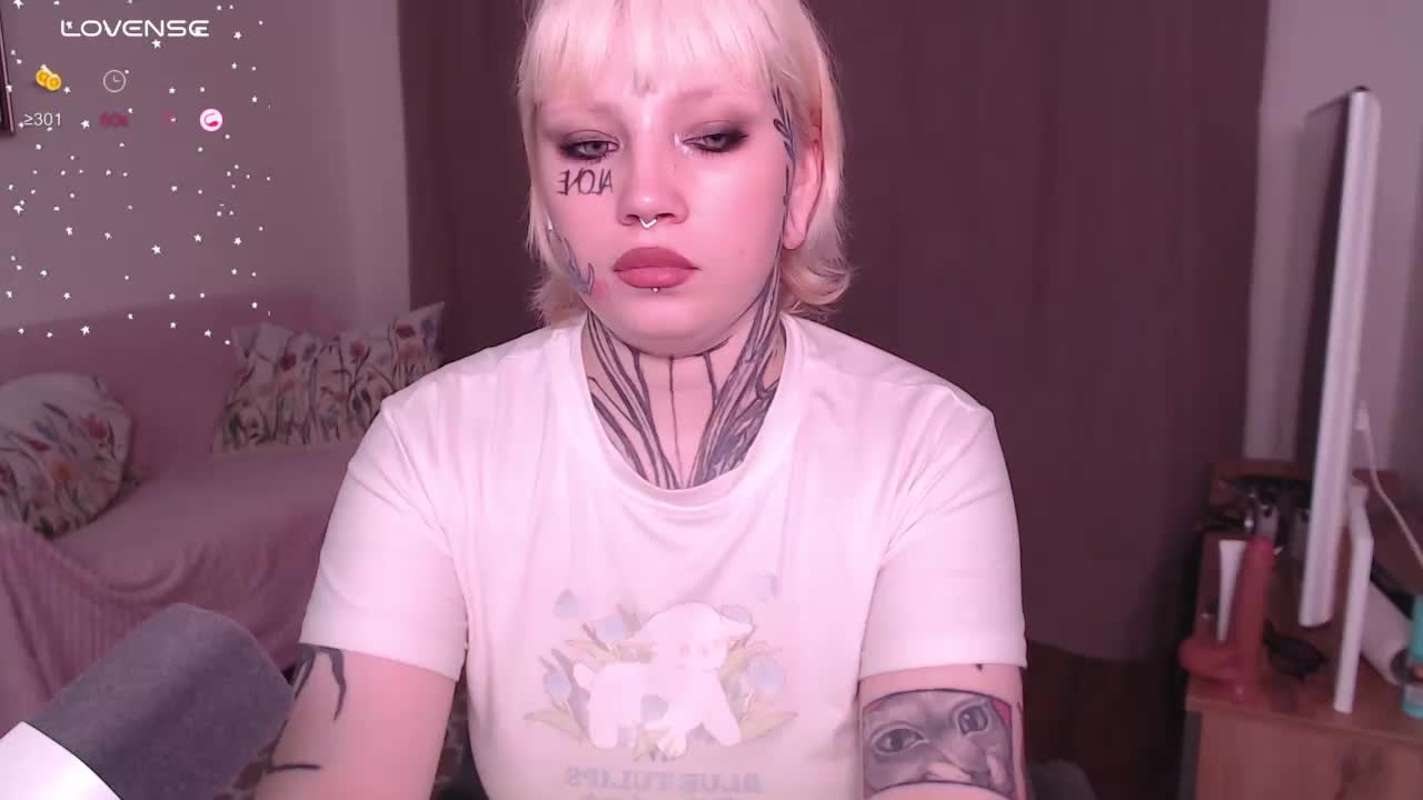 tradishka Live Sex December 14, 2025