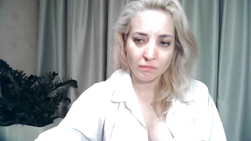 mariska-kiska Live Sex December 18, 2025