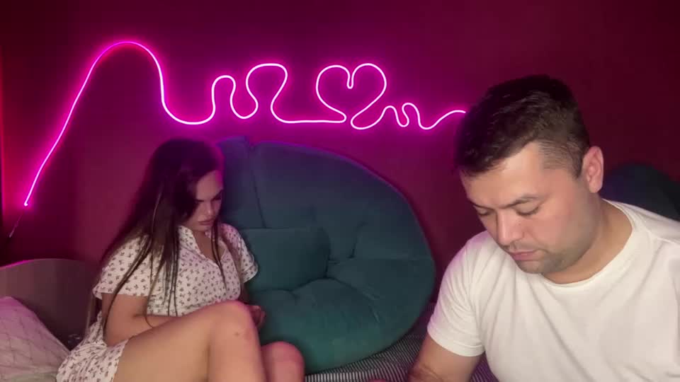 deeplookscouple Live Sex December 14, 2025