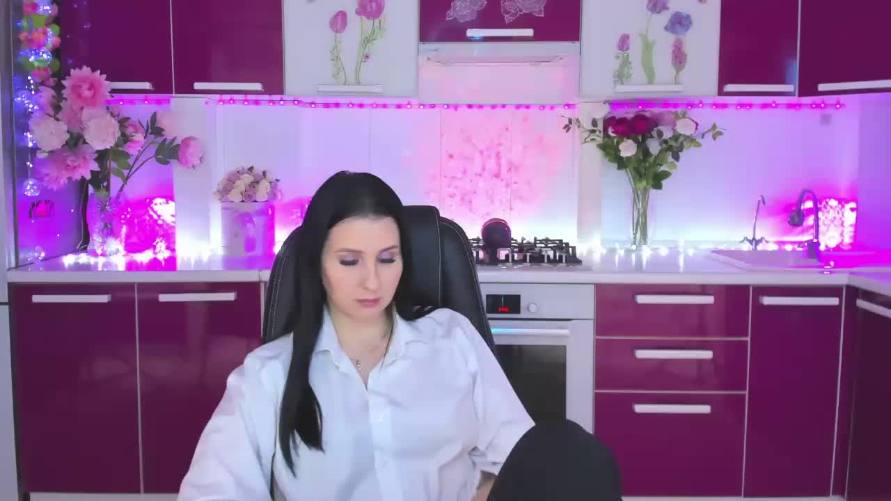 Olivija2020 Live Sex December 18, 2025
