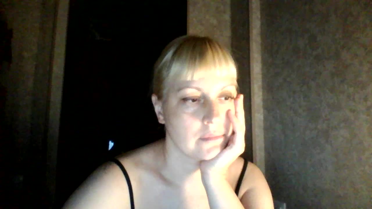 krisss2016 Live Sex December 15, 2025