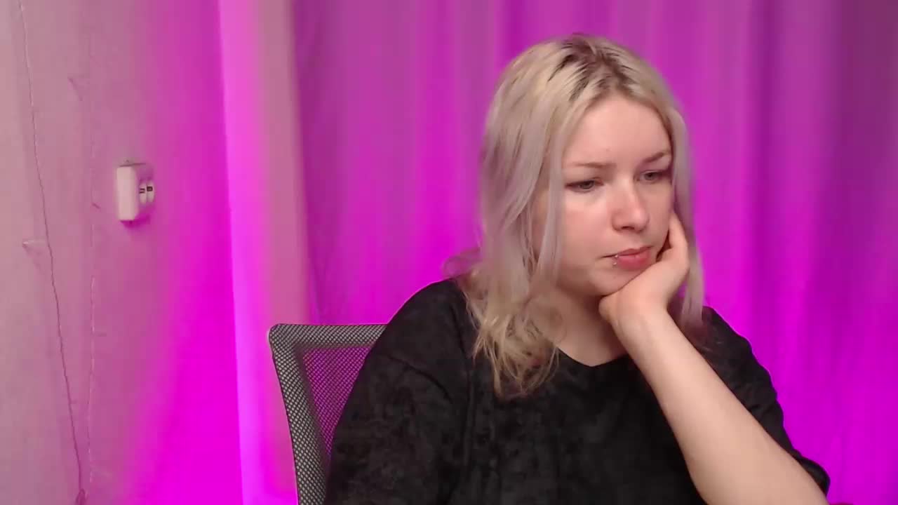 CherryNight666 Live Sex December 13, 2025