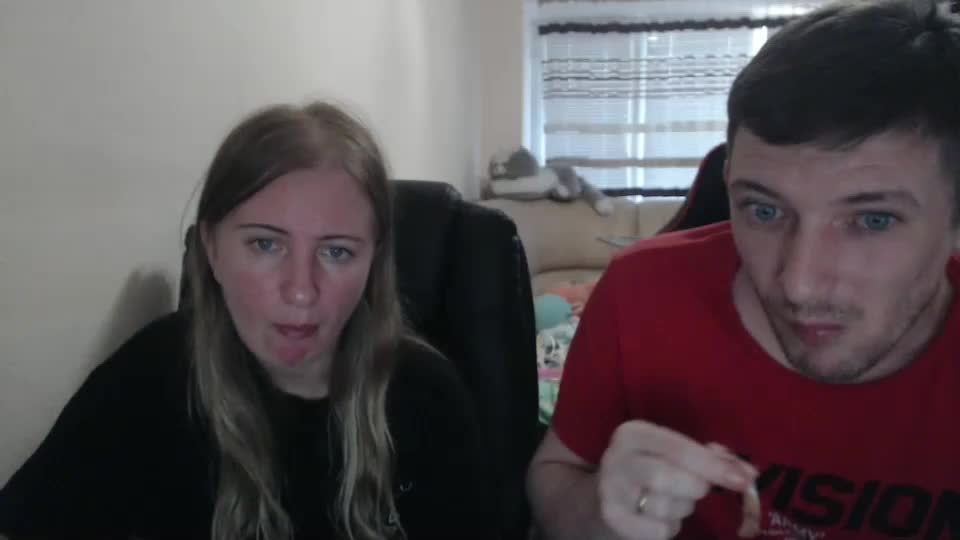 jenisandpeter Live Sex December 19, 2025