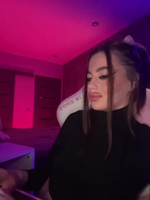 HotGirlEva Live Sex December 14, 2025