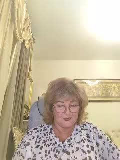 KarinkaSweet Live Sex December 14, 2025