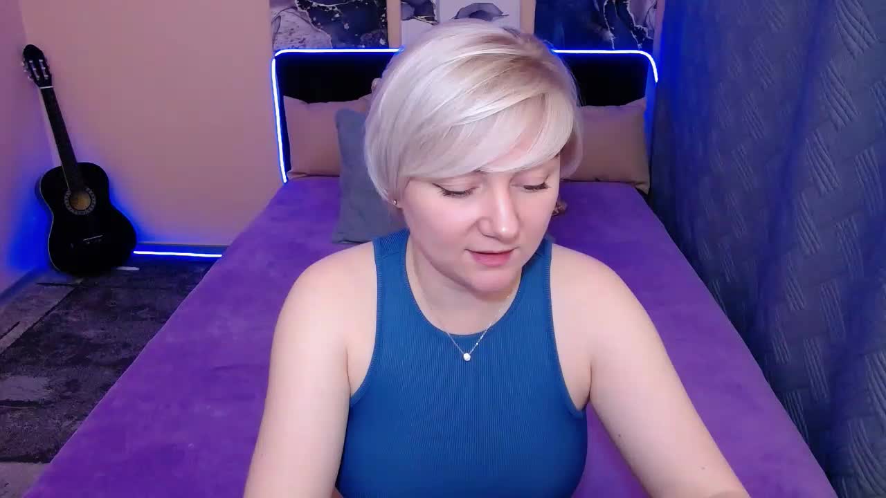 Blond_Pearl Live Sex December 17, 2025