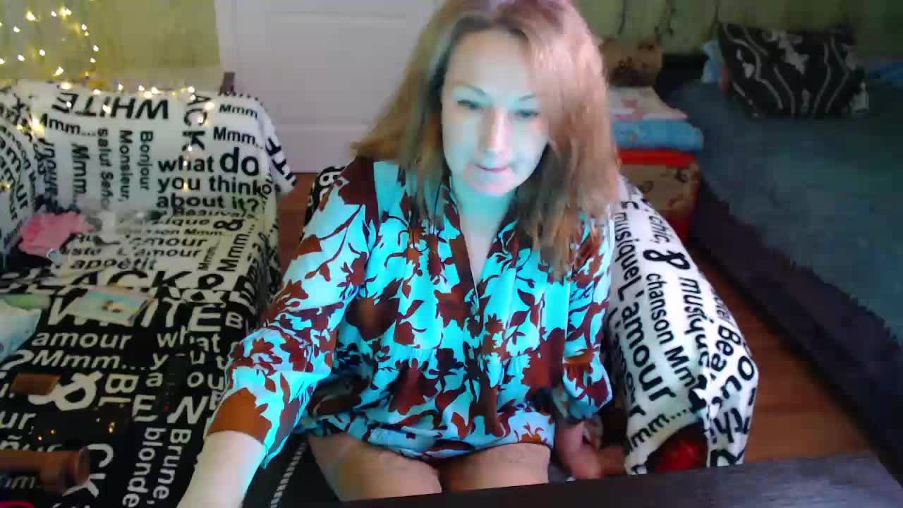 MeganIris Live Sex December 18, 2025