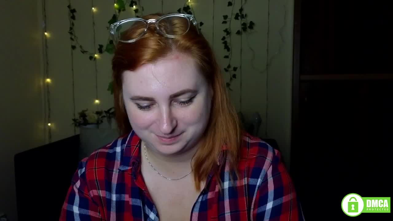 Aliciaredluv Live Sex December 17, 2025