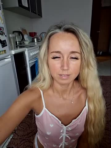 b_l_o_n_d_i_n_k_a Live Sex December 13, 2025