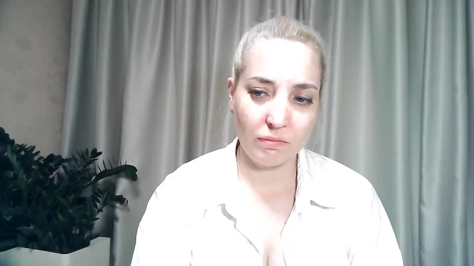 mariska-kiska Live Sex December 18, 2025