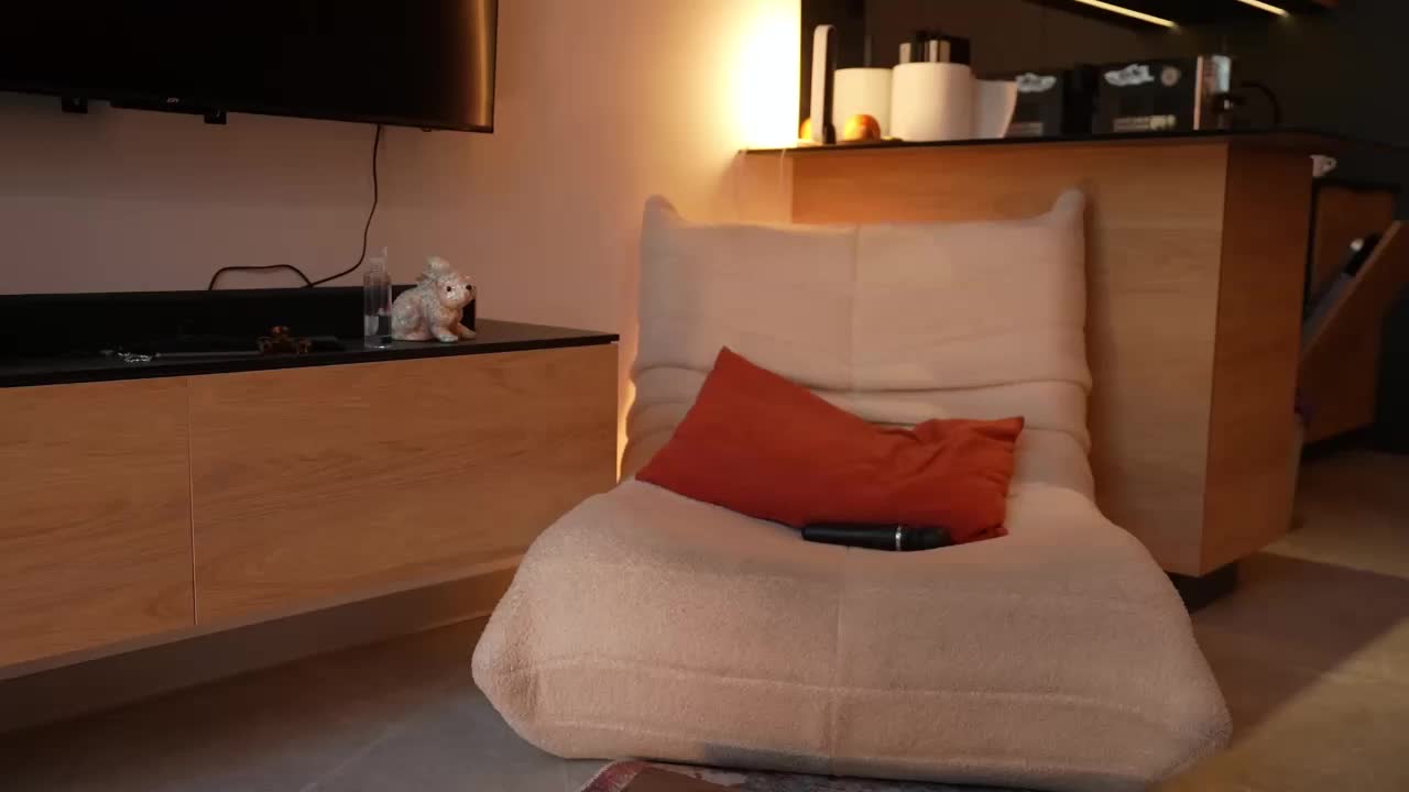 blackvelveet Live Sex December 17, 2025