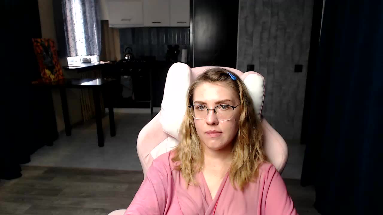 Regimasmile Live Sex December 14, 2025