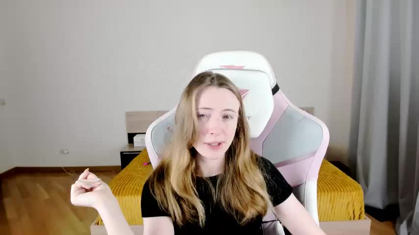 Cowell_Adelina Live Sex December 14, 2025