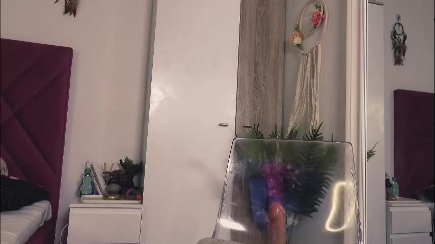 aliyv Live Sex December 14, 2025