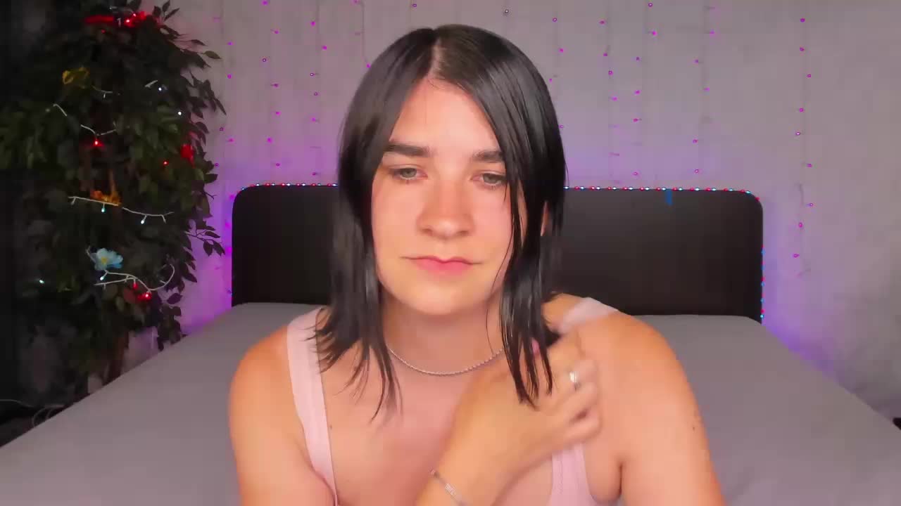 Polly-Love Live Sex December 17, 2025