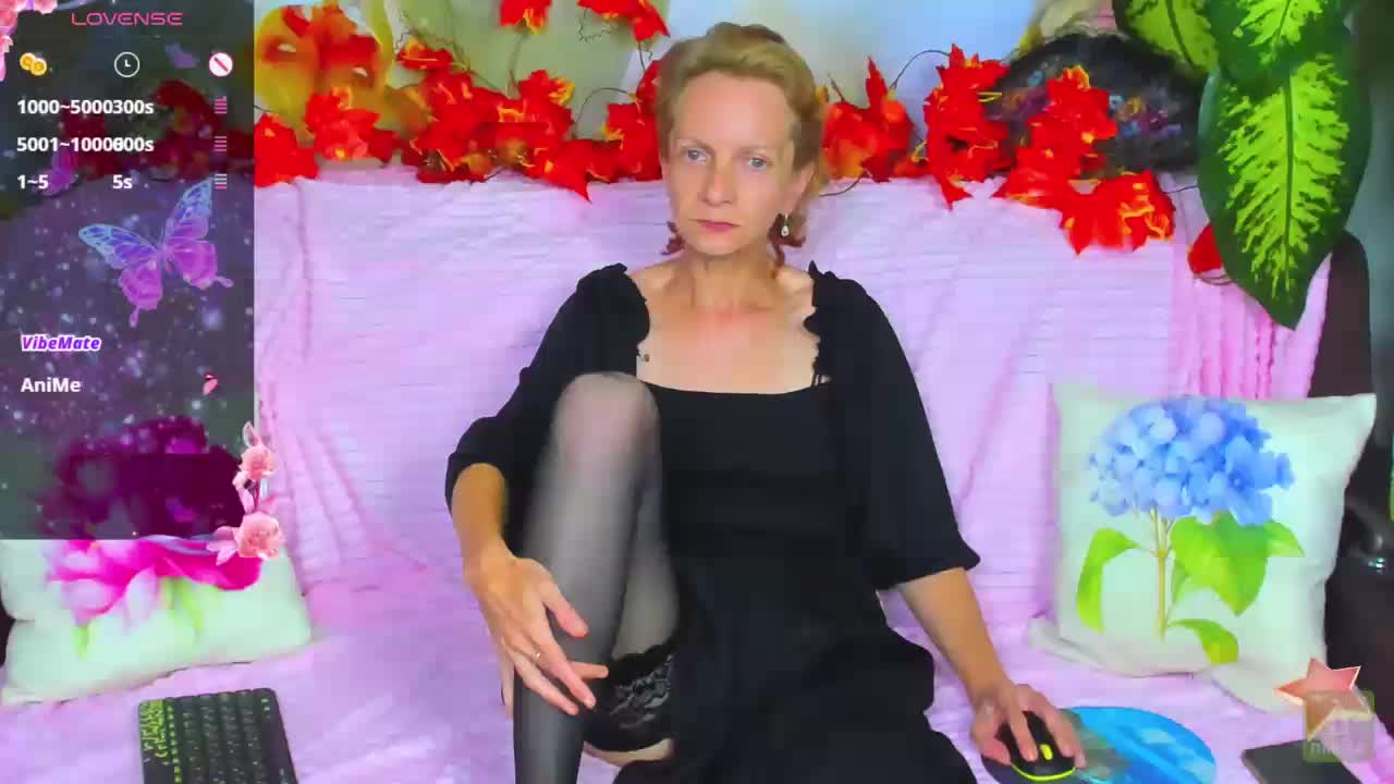 SelinaMoore Live Sex December 17, 2025