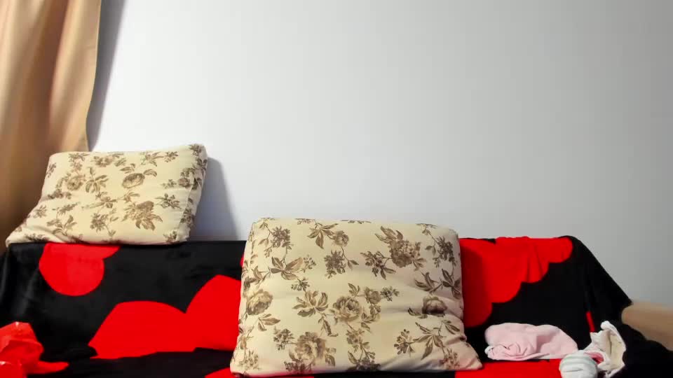 _just_a_simple_girl Live Sex December 14, 2025