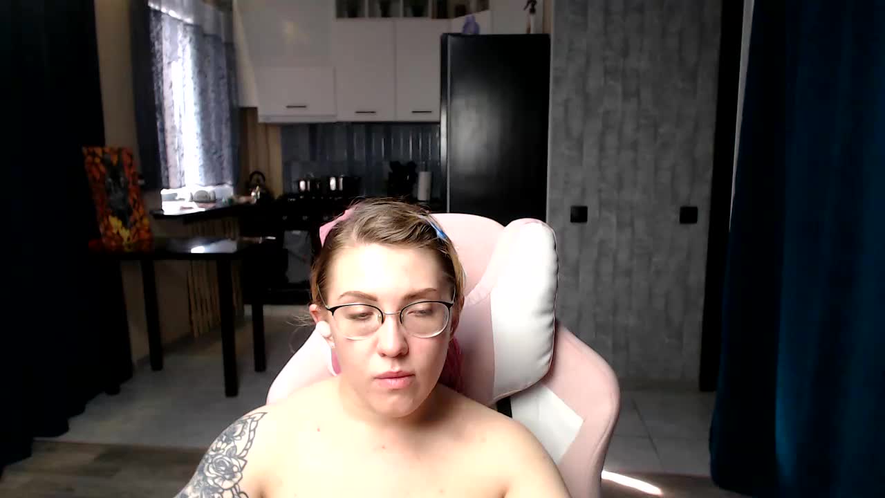 Regimasmile Live Sex December 14, 2025