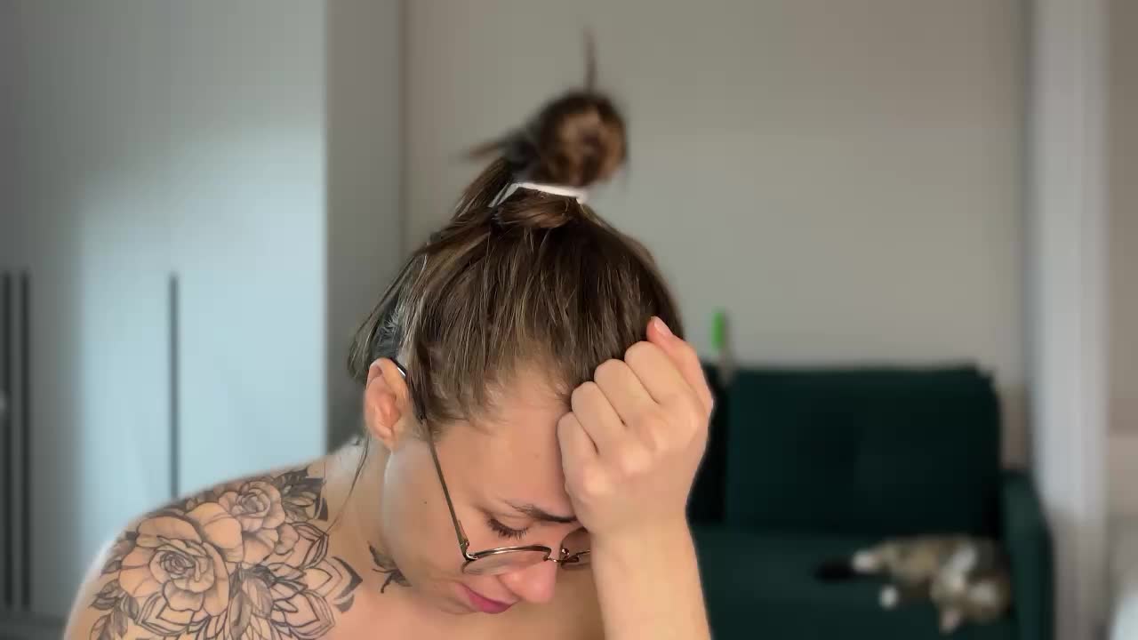 v_-_-_v Live Sex December 14, 2025