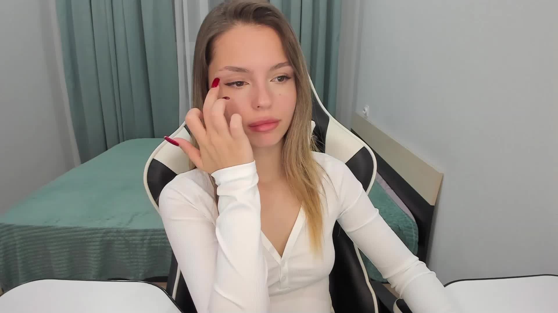 EmilySkout Live Sex December 13, 2025