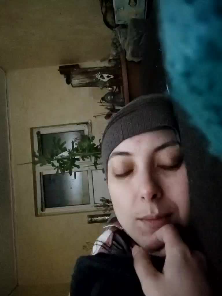 Kira700cams Live Sex December 14, 2025